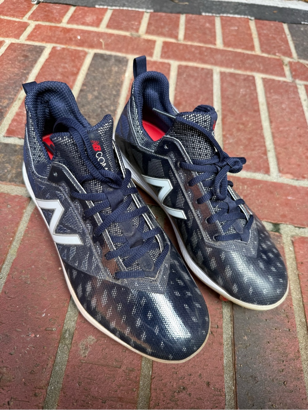 New Balance Men’s Navy & White Baseball Cleats